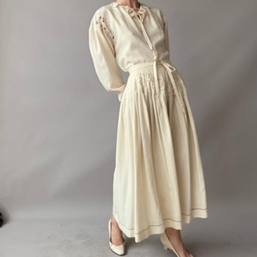 Vintage 70s Ivory Wool Skirt Set - Leaf Applique, Tie Neck